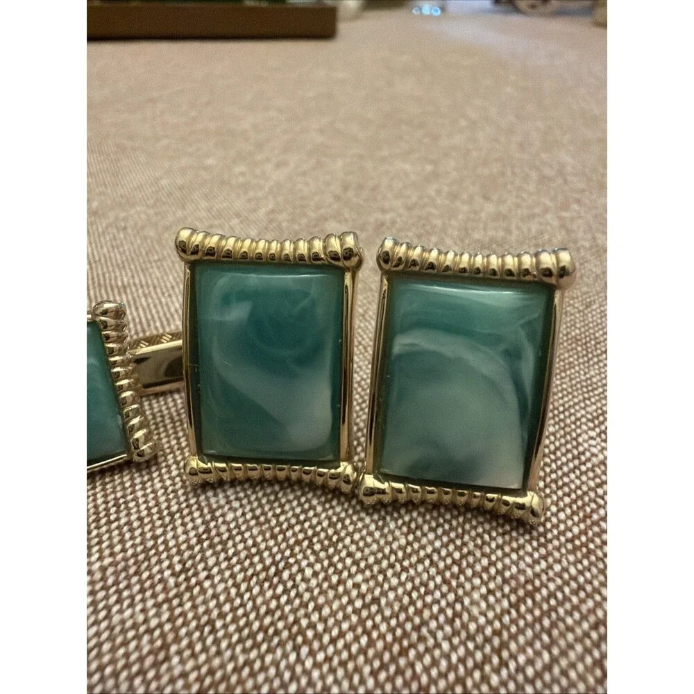 Green Stone Rolled Border Yellow Gold Plated Cuff Links And Tie Pin